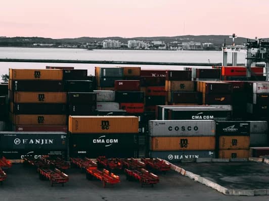 Commerce international et approvisionnement